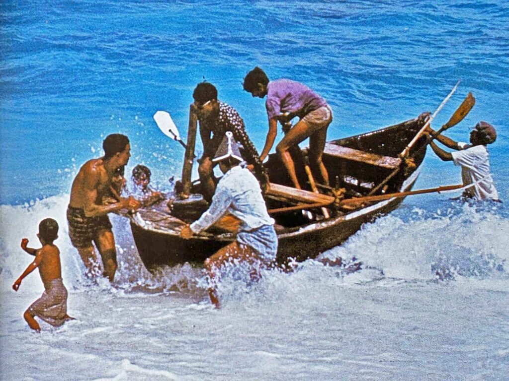 Maldivian small fishing vessel