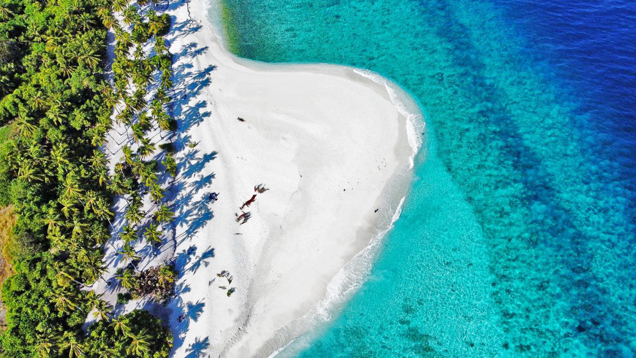 Thoondu beach of Fuvahmulah, Maldives